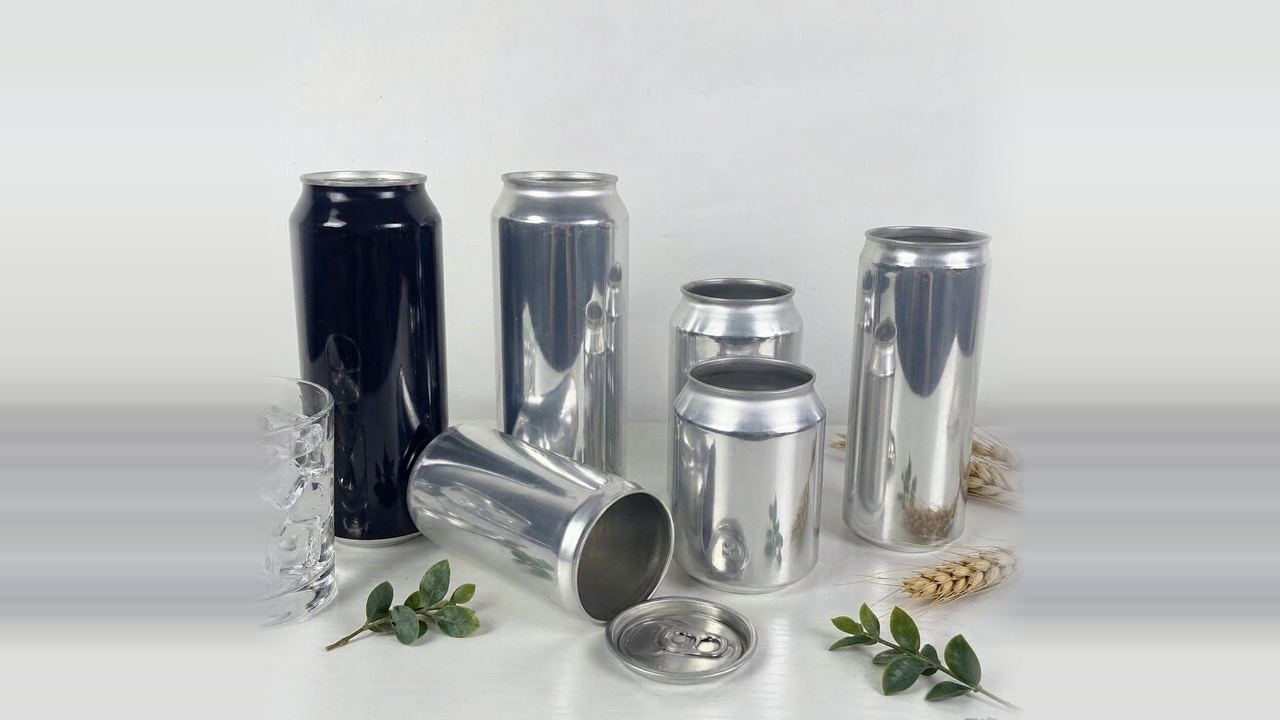 Aluminium cans with ends and tabs for beverage filling lines